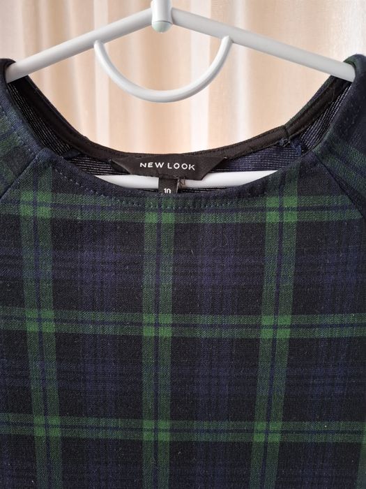 Сукня в клітинку