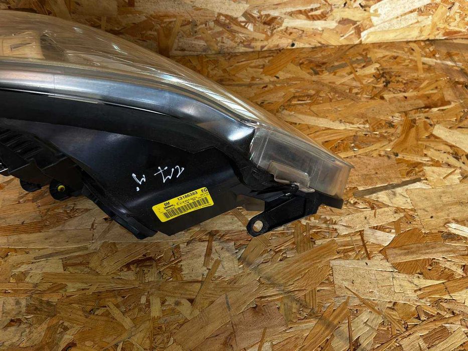 Фара передня ліва левая Opel Corsa D Опель Корса Д Дорестайл Оригінал