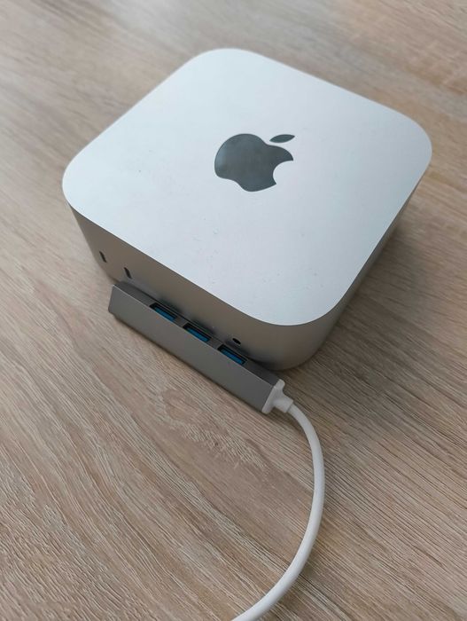 Apple mac mini M4 24GB RAM 512GB dysk + hub USB + kabel LAN i HDMI