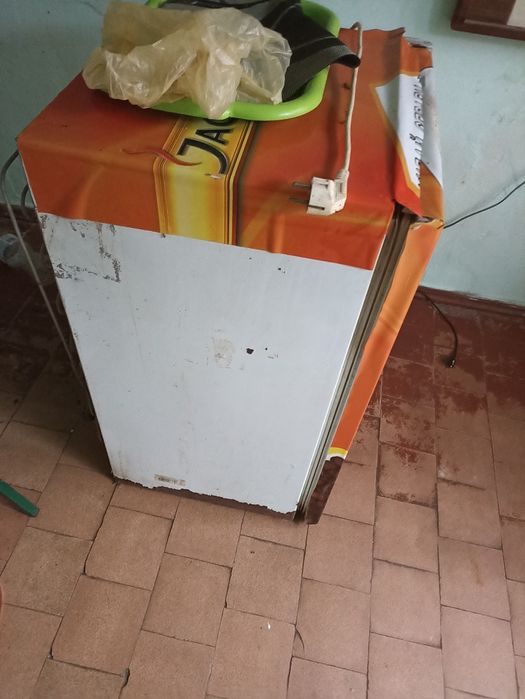Холодильник рабочий