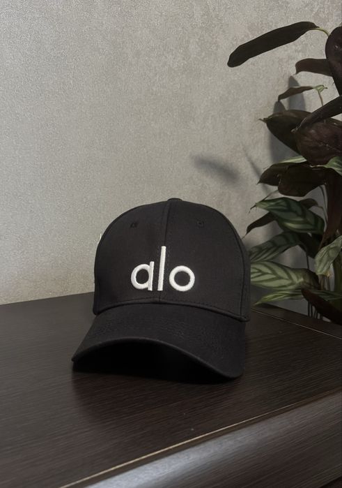 Кепка бейсболка Alo Yoga District Hat Black White Logo  Нова