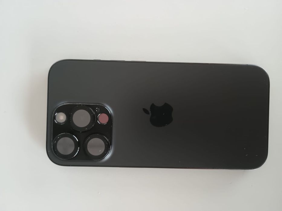 Iphone 15 pro uzywany  i w super stanue