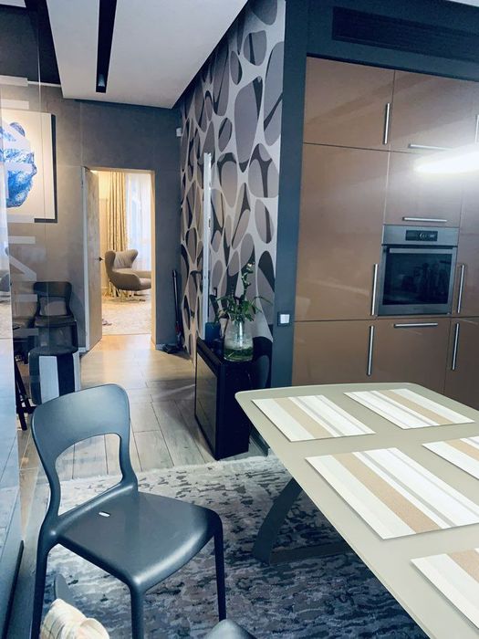 Довготривала оренда 2-ох кім квартири по вул.Рєпіна