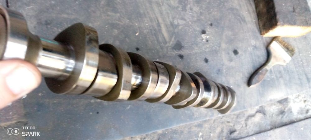 Продам распредвал на Фольксваген Туарег/ Т5