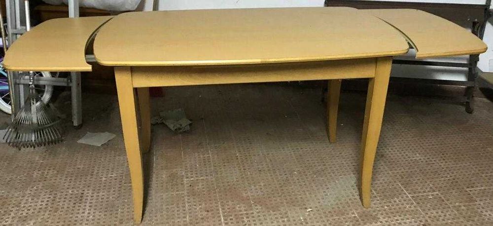 Mesa cozinha com extensão e 4 cadeiras