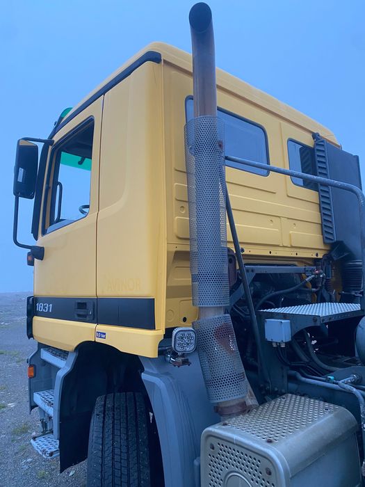Kabina Mercedes Actros MP1  budowlana 8x8 8x6 8x4 6x4 6x6 4x4