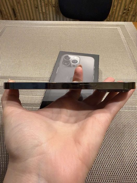 Продам ідеальний Iphone 13 pro 256gb