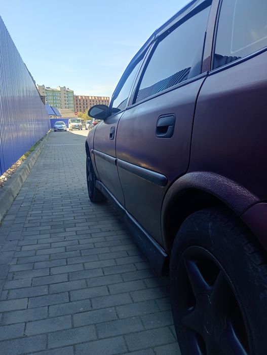 Хороший надійний автомобіль