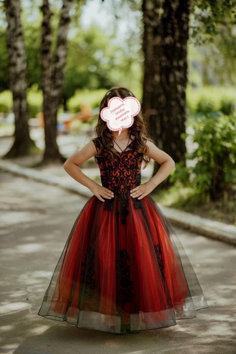 Дитяча сукня 5-6років.