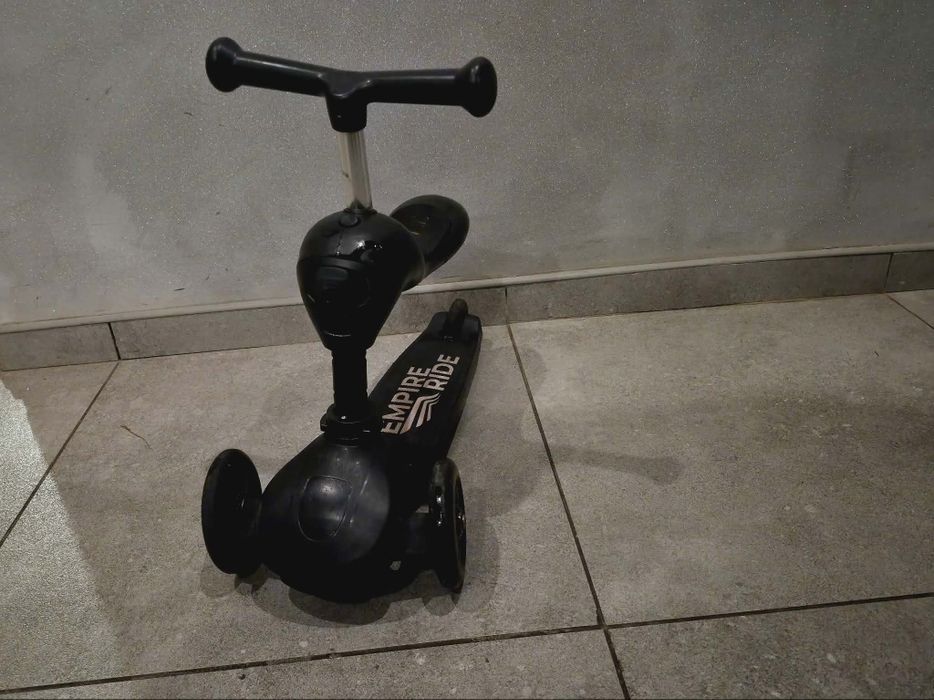 Hulajnogi Empire Ride