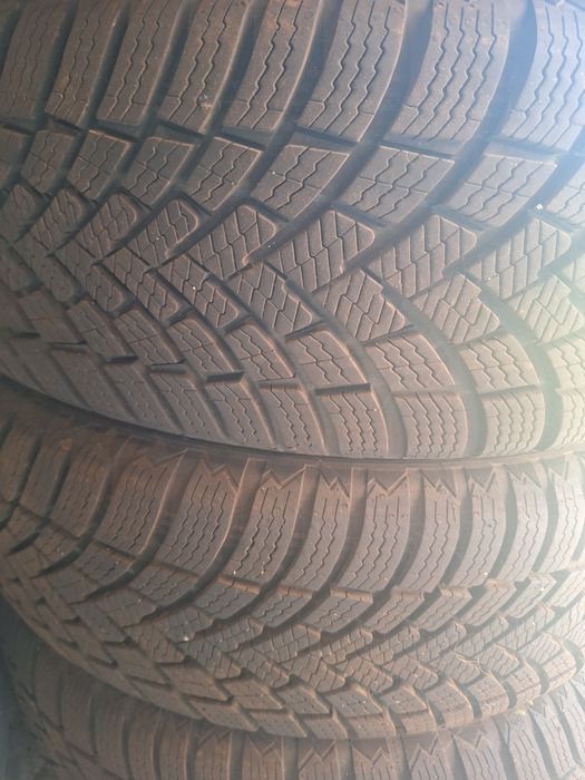 Opony zimowe kpl. 4 szt. Barum 205/60 R16H.