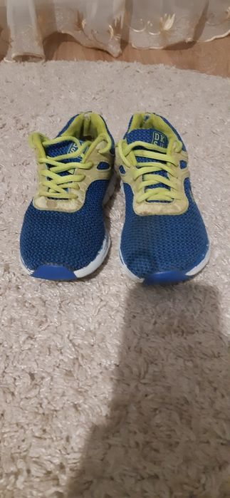 Кроссовки на мальчика