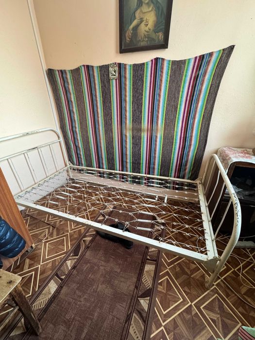 Stara rama łóżka - żelazna 200 x 90