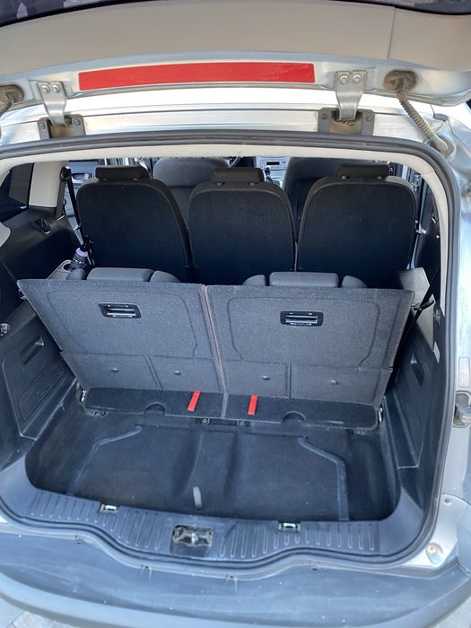 Продам машину Ford s-max