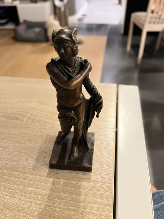 Figurka z brazu  boga Merkury