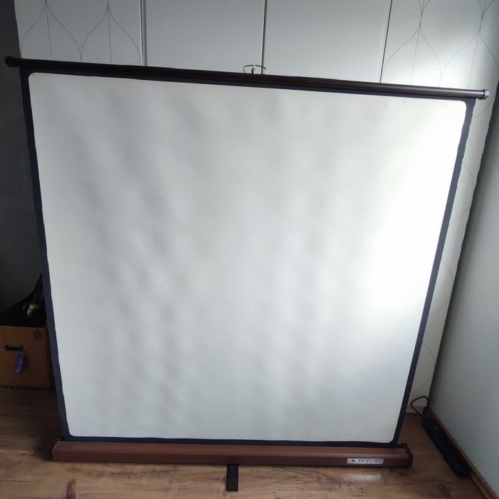 Ekran Projekcyjny ARCTURA z czasów PRL 150 x 150 cm
