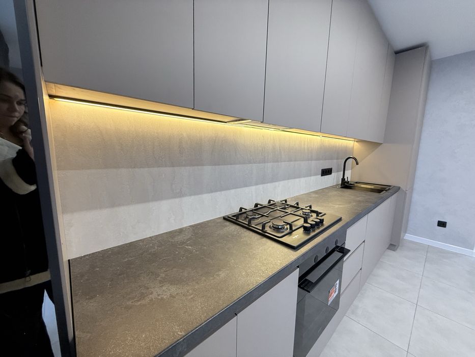 Таунхаус з ремонтом 3 хв до міста.