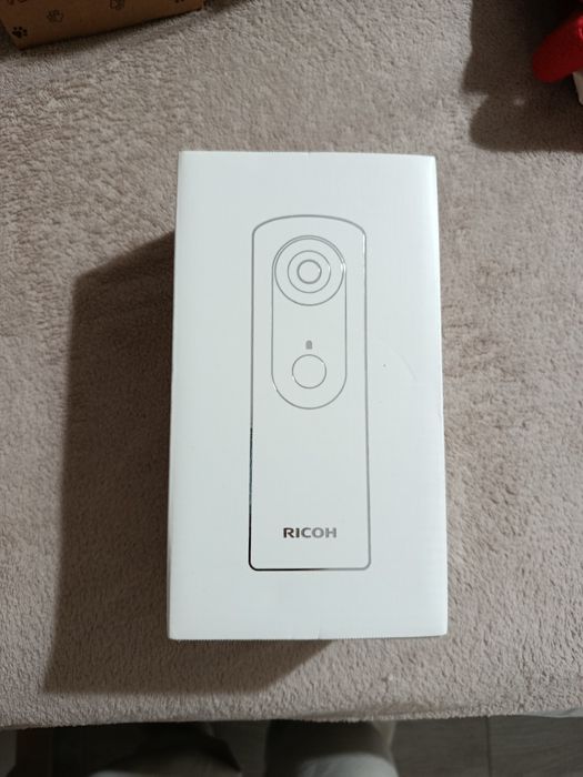 Câmara Ricohtheta 360