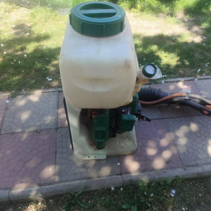 Мотооприскувач оприскувач iron angel