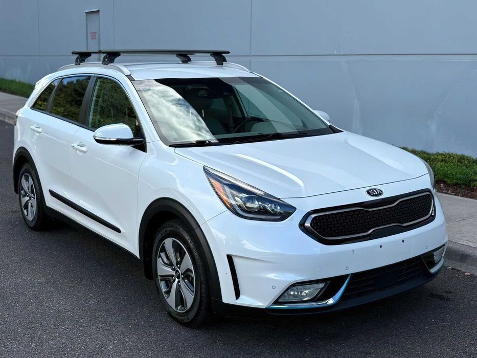 Kia Niro Hybrid      2018
