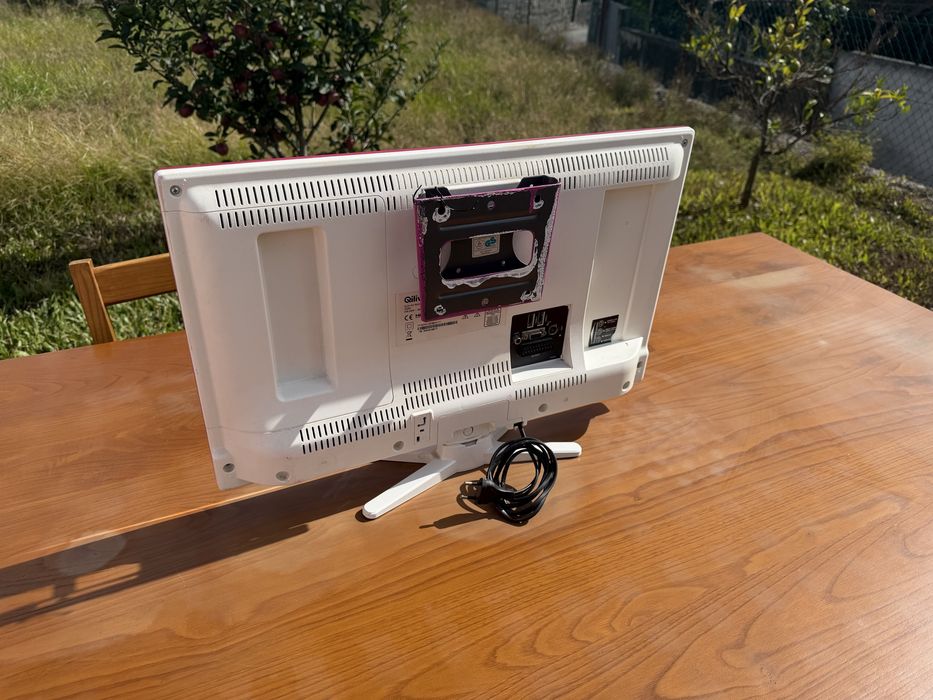 Televisão Quilive 61cm