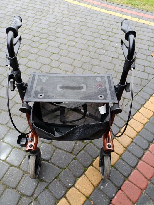 Chodzik balkonik dla osób starszych