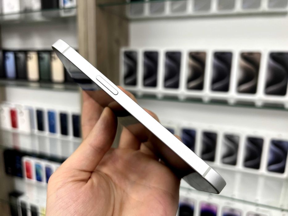 iPhone 16e 128 gb neverlock l Магазин l Гарантія