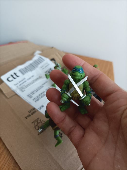 Miniaturas de tartarugas ninja para decoração de bolos