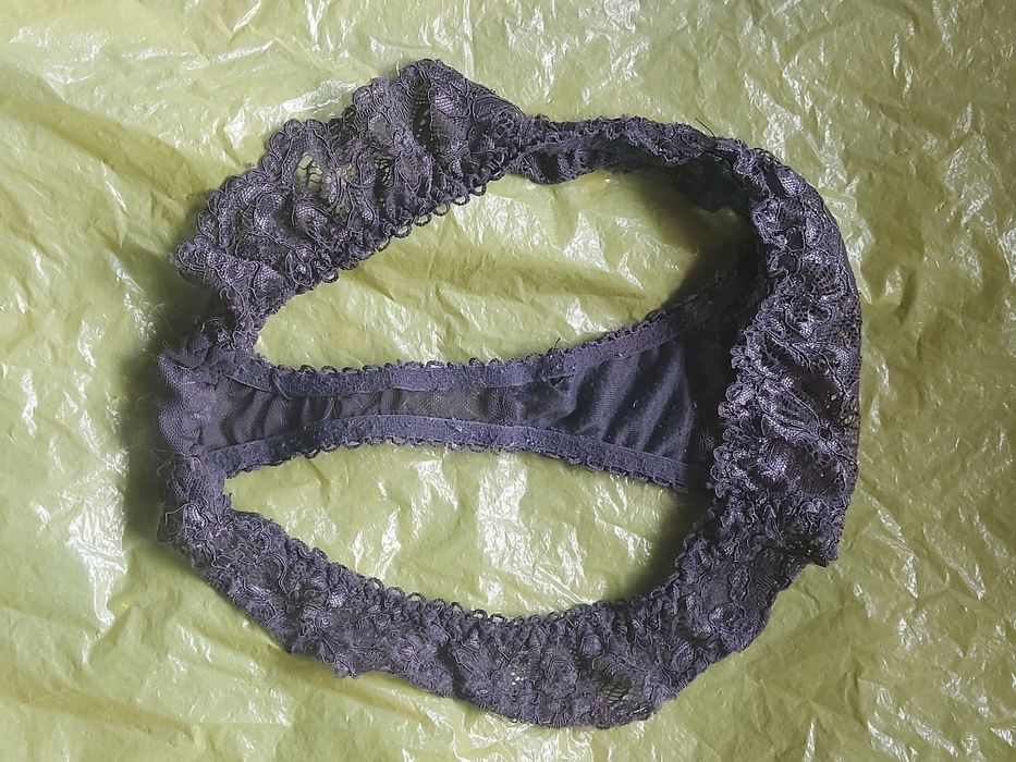 Stringi koronkowe szare damskie  rozmiar S/M