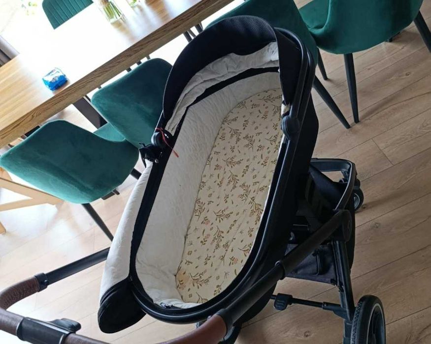 Sprzedam wózek 2w1