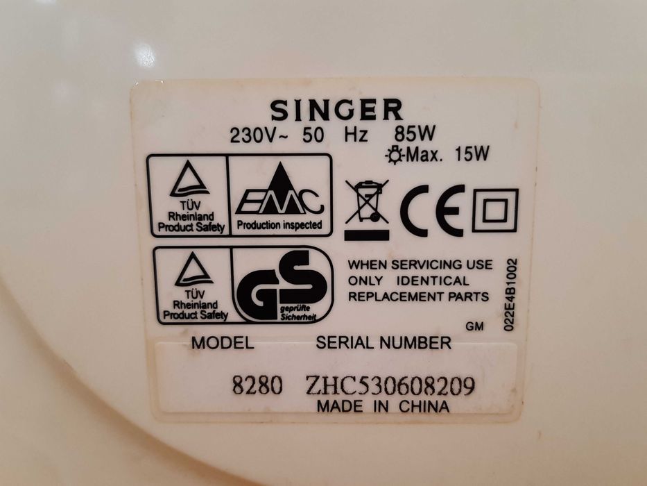 Maq. de Costura SINGER 8280 - 7 Pontos - 7 Programas