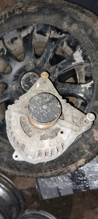 Генератор k9k Рено Меган 2 Сценік Кенго 1.5 ,dci