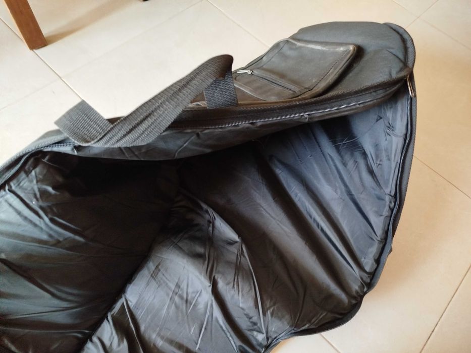 Mala guitarra almofadada