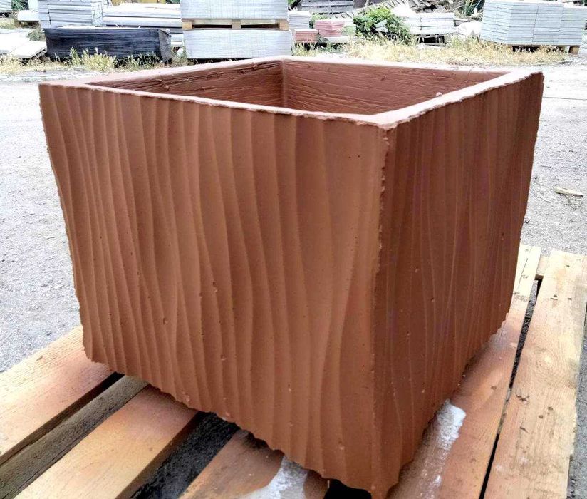 Бетонні квіткарки, вазони з бетону, кашпо(цветочницы, вазоны бетонные)