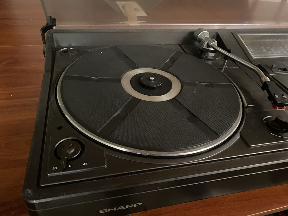 Aparelhagem gira discos sharp antiga