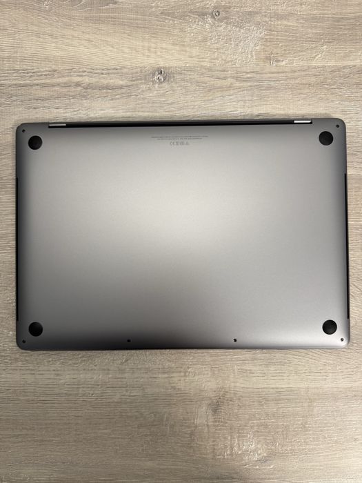 ІДЕАЛ MacBook Pro 15" 2019 i9 / 16 GB / 512 GB SSD