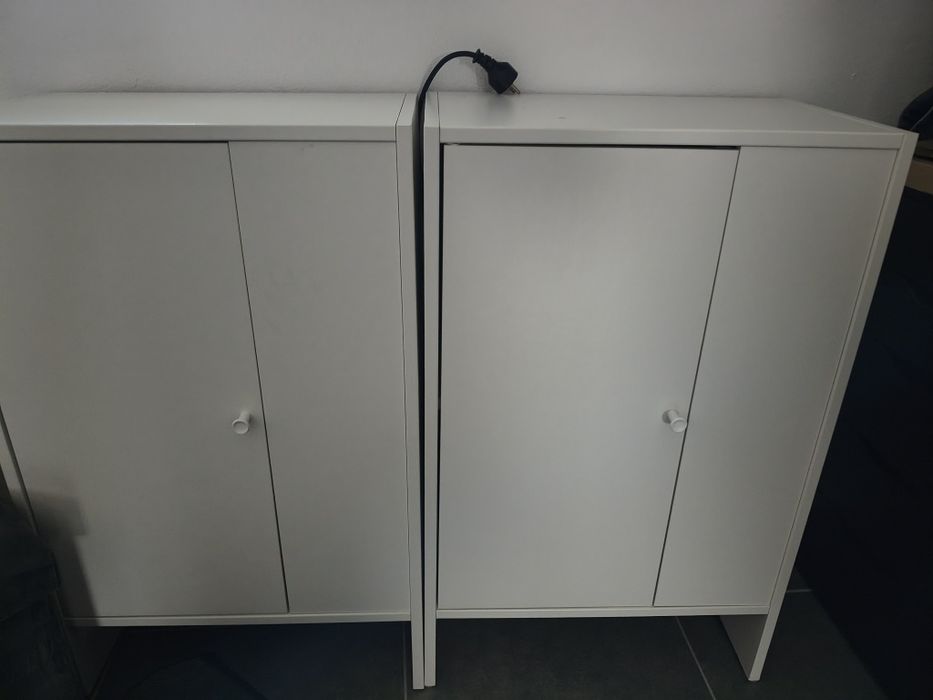 Conjunto de 2 móveis brancos