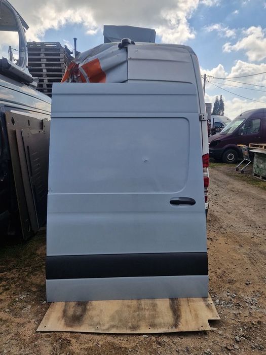 drzwi boczne mercedes sprinter 907 2023r