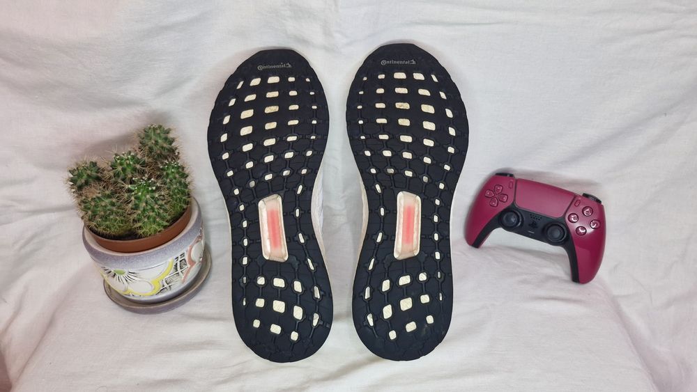 Чоловічі кросівки Adidas Ultraboost.Розмір 44