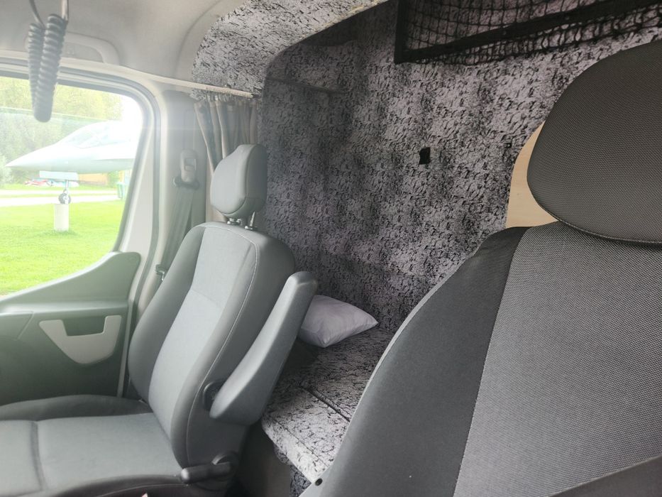 Renault master pony