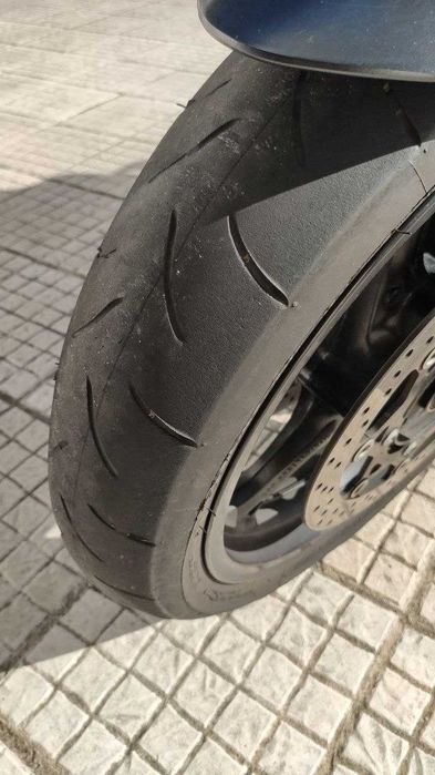 Suzuki GSR 600 - 98 cv (72 kW)