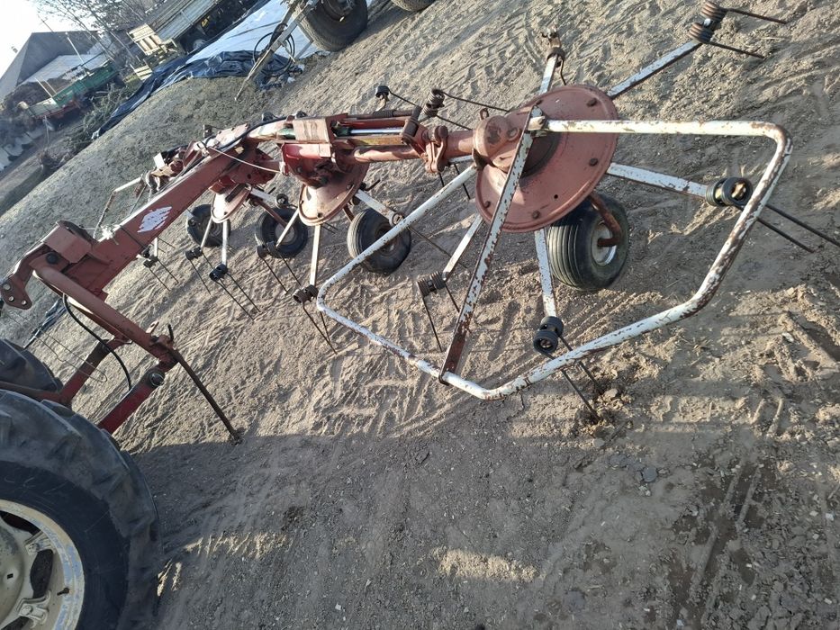 Kuhn gf 5000 przetsząsarka deutz fella claas