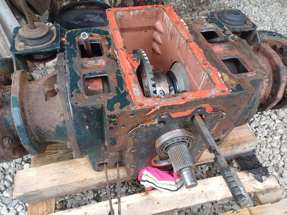 Tylny most zetor ursus c360 zwolnicami