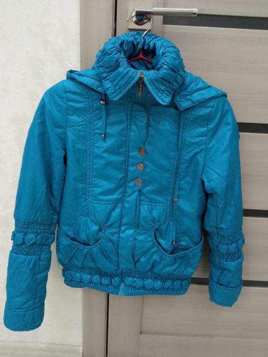 Курточка для девочки отличная легкая