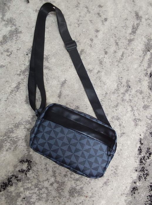 Чоловіча сумка месенджер