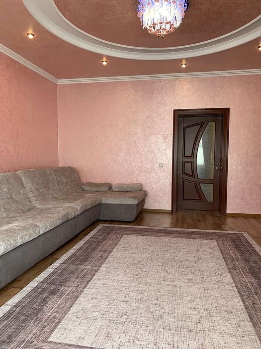 Продаж 2 поверхового будинку бесідка і ділянкою на 15 соток, 239 кв. м