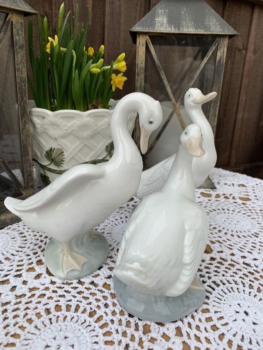 Фарфоровая статуэтка NAO by Lladro