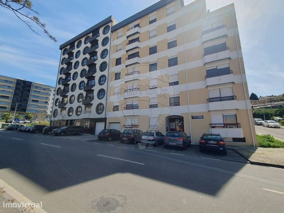 Apartamento T3 para venda — Oliveira De Azeméis, Santiago De Riba-Ul, Ul, Macinhata Da Seixa E Madail, Aveiro