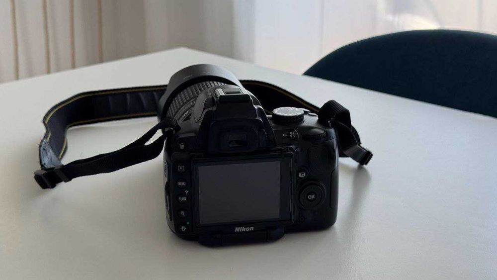 Nikon D5000 + Nikkor 18-105mm VR