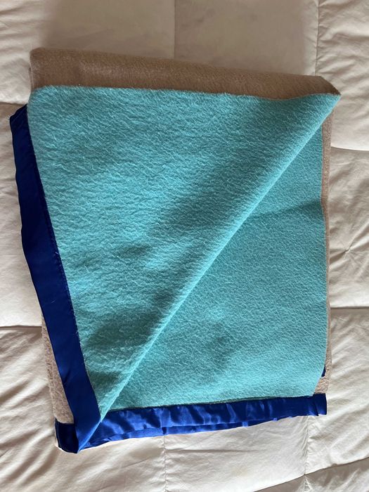 Cobertor Bege e Azul - cama casal